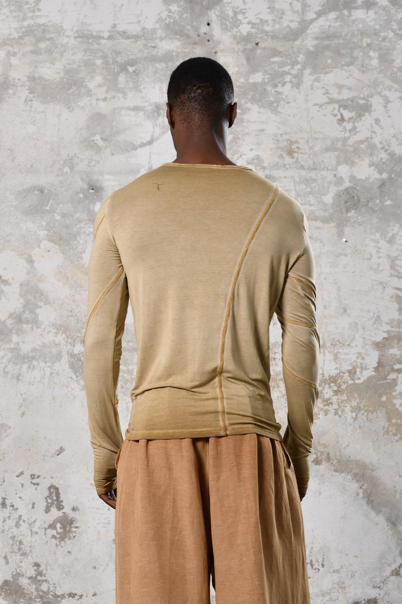 HARE T-Shirt - Kum