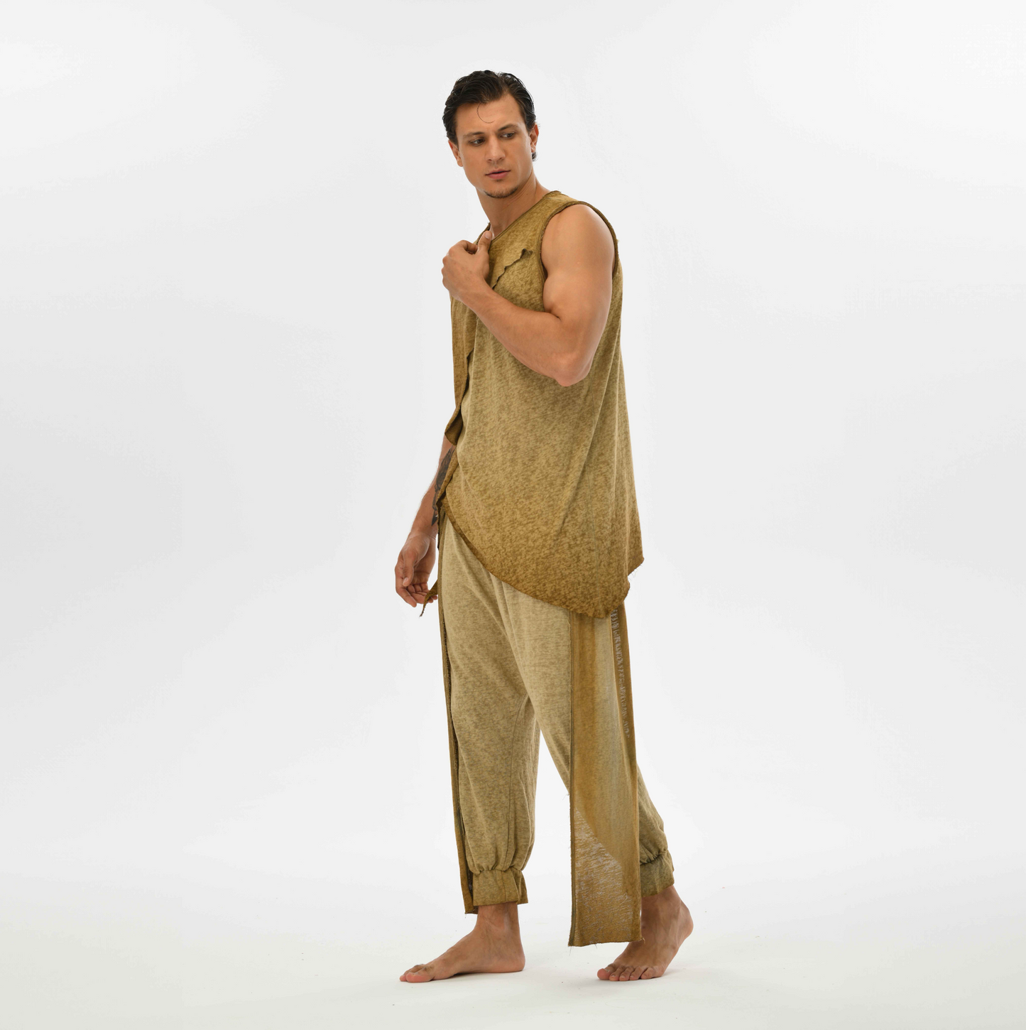 Desert sand men’s loose harem pants, crafted from linen-cotton blend for boho festival looks or relaxed casual wear.