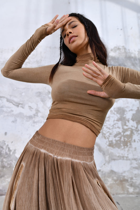 Soft cropped top for women Boho-inspired warrior top Eco-friendly clothing for women Handmade cropped body top Comfortable and stylish warrior top Breathable cropped top for summer Conscious clothing for women Ethical fashion cropped top Sustainable and cruelty-free cropped top Minimalist and versatile cropped body top.